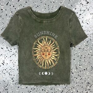Social Culture Sunshine Graphic Women’s Hippie Crop Baby T-Shirt - Green